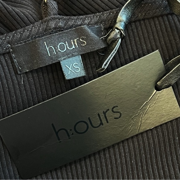 NWT H:ours Sophie Catsuit Asymmetrical One Shoulder Strap Rib Crop Jumpsuit XS - Picture 8 of 9